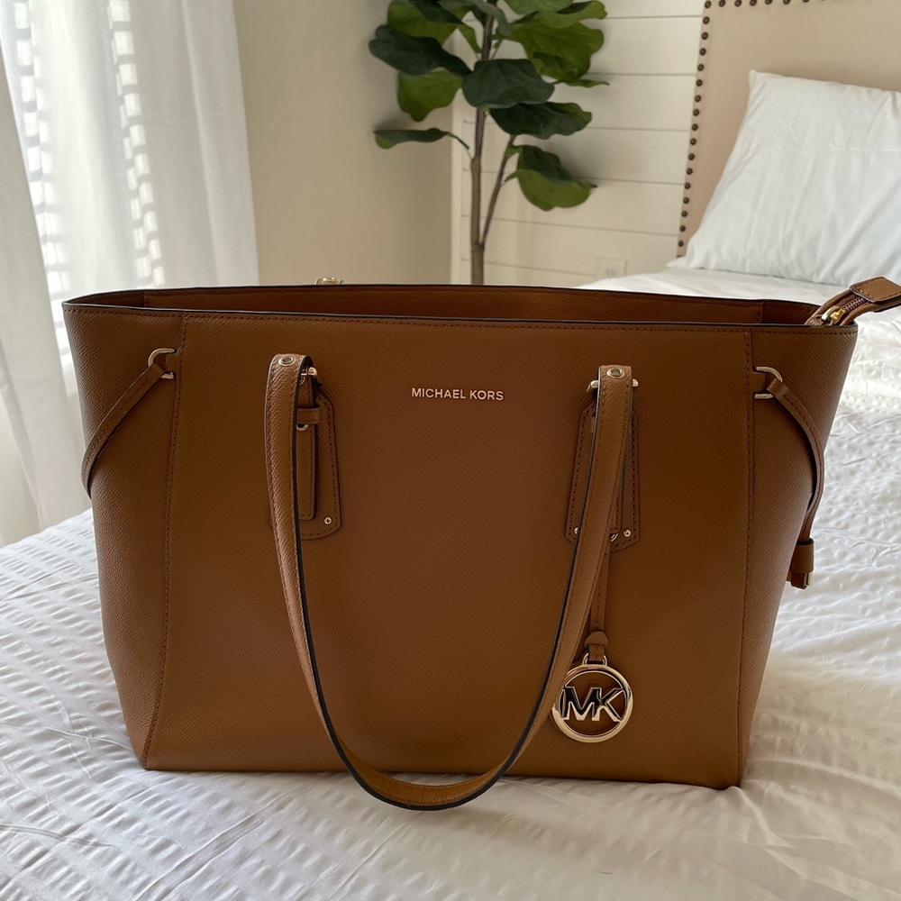 Michael Kors Jet Set Tote